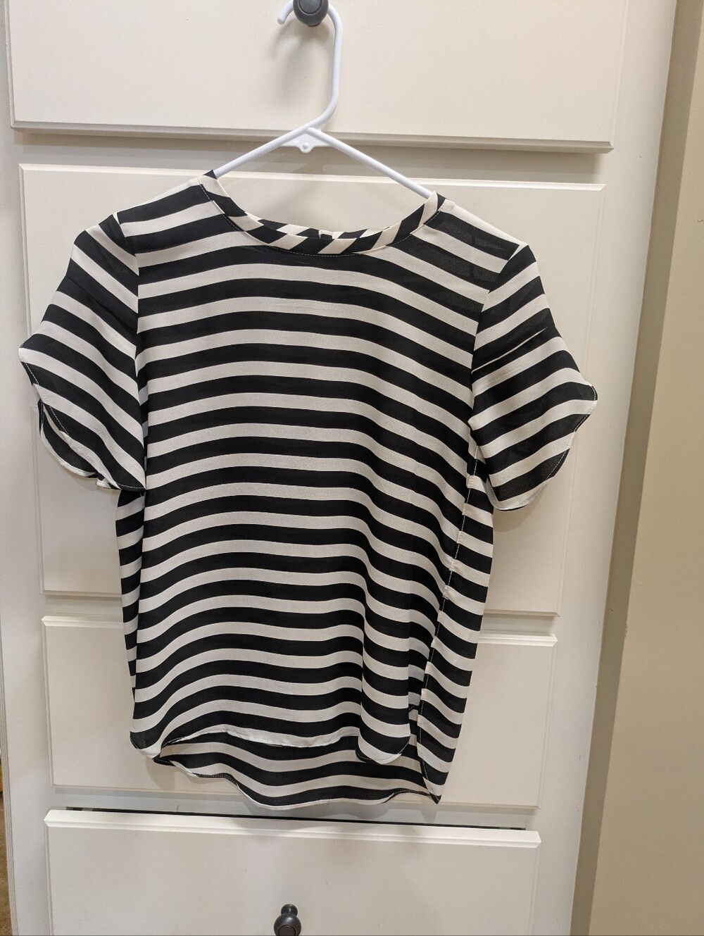 LOFT Women's Black and White Striped Flutter Sleeve Top, XXSP, Great Condition